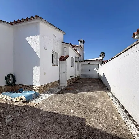 Requesens 116 Interimmo Holiday home